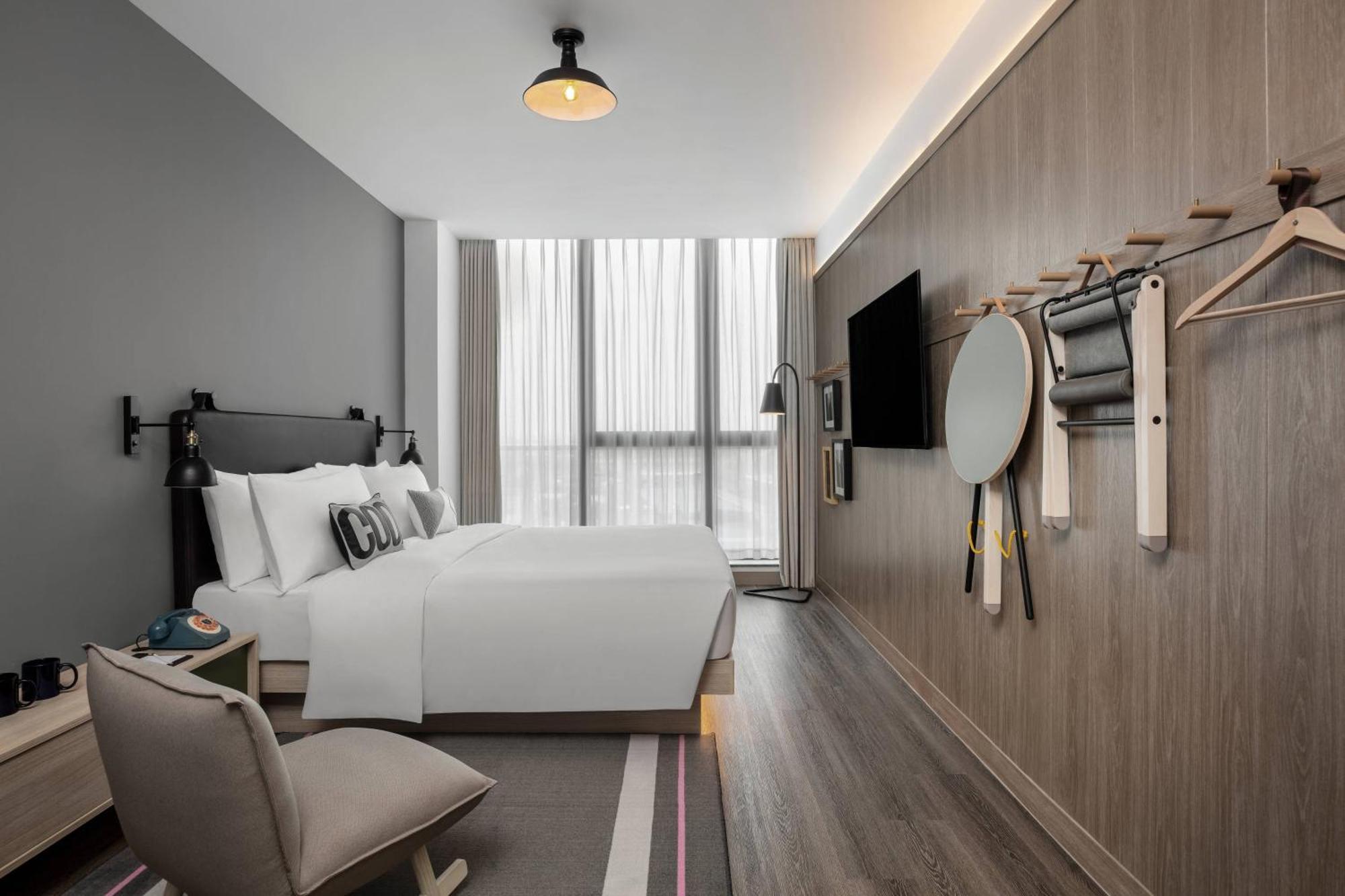 Standard King Room